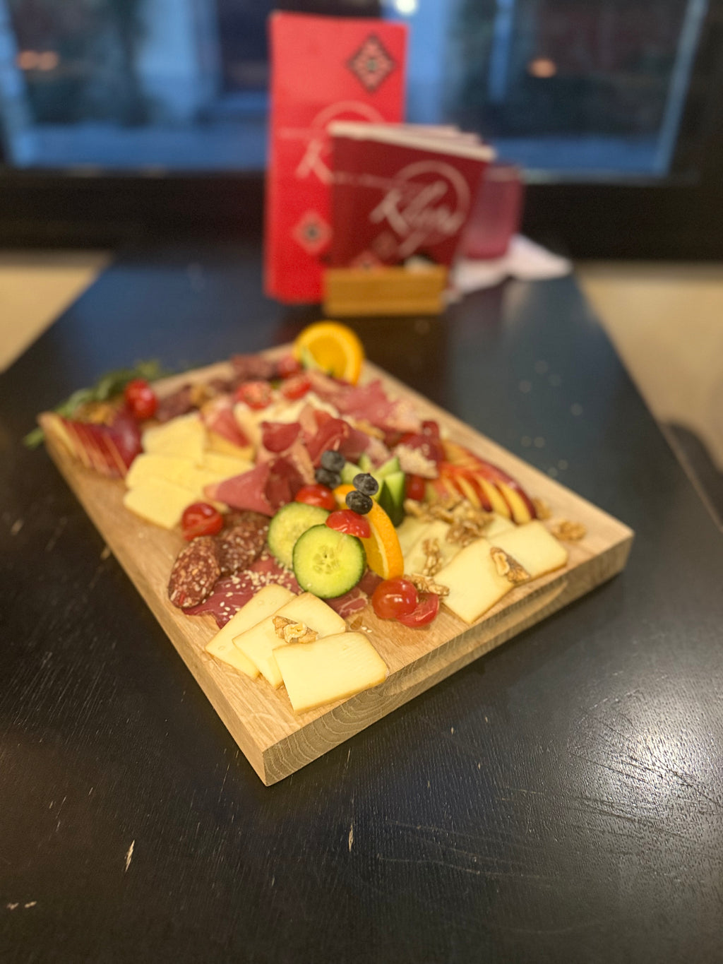 Meze & Snijplank van Bosnisch Eikenhout

 